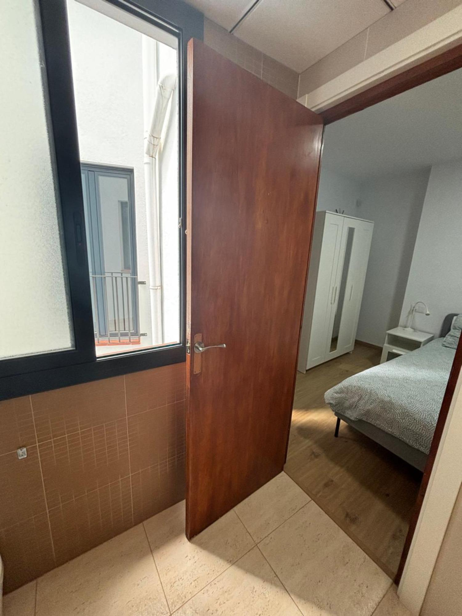 Tarragona Apartments ภายนอก รูปภาพ