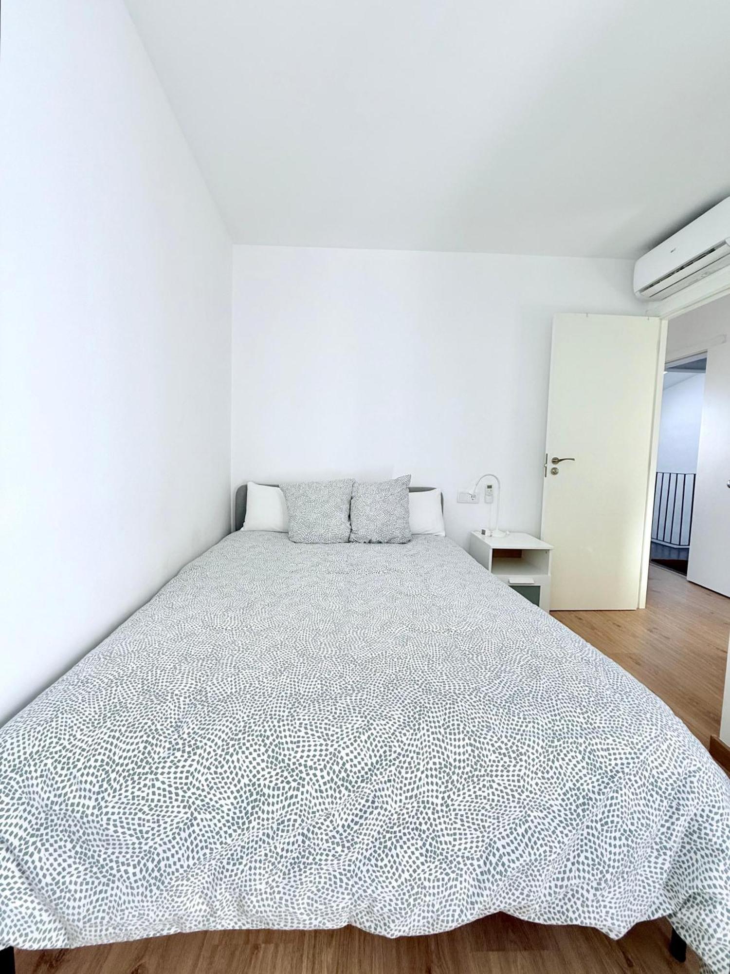 Tarragona Apartments ภายนอก รูปภาพ