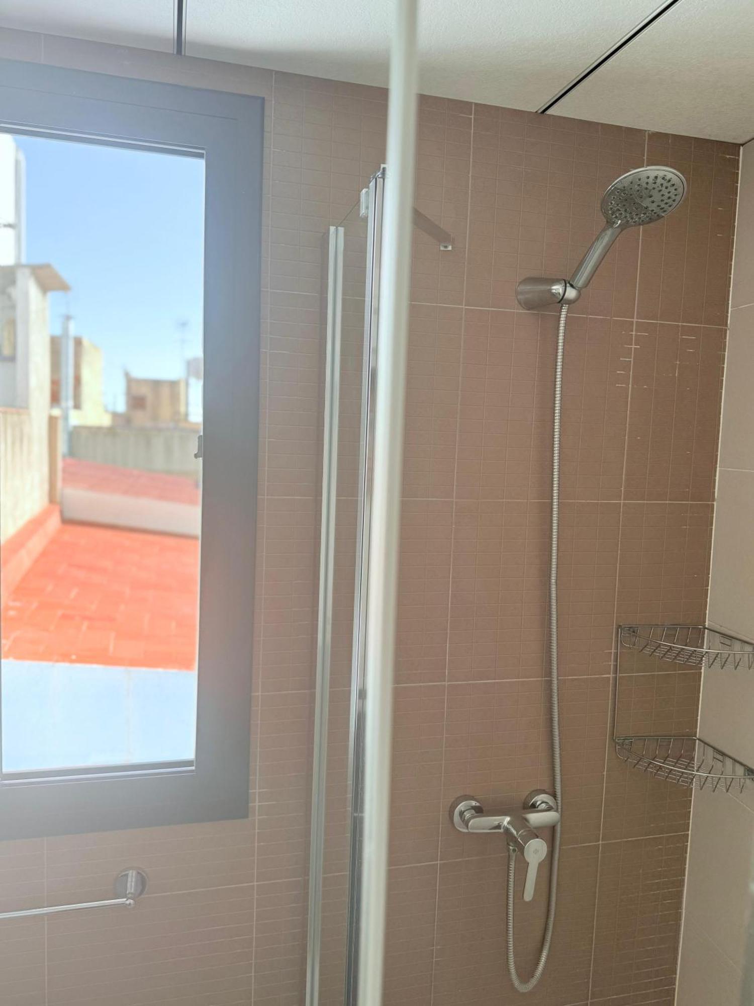 Tarragona Apartments ภายนอก รูปภาพ